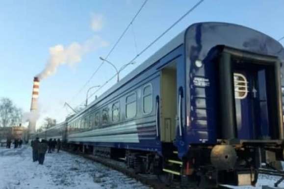«Укрзалізниця» скасувала курсування найповільнішого потяга в Україні