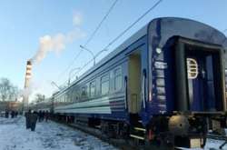 «Укрзалізниця» скасувала курсування найповільнішого потяга в Україні