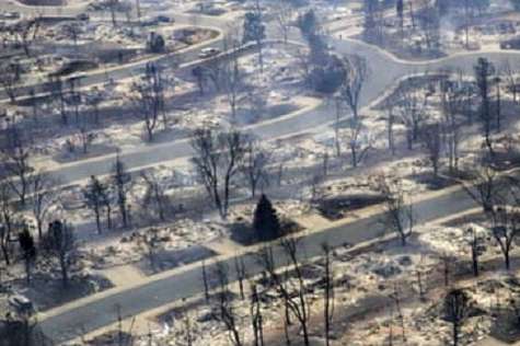 Лісові пожежі у американському штаті Колорадо допоміг загасити снігопад (фото)