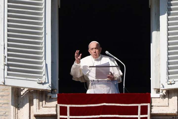 Папа Римський у проповіді став на захист жінок