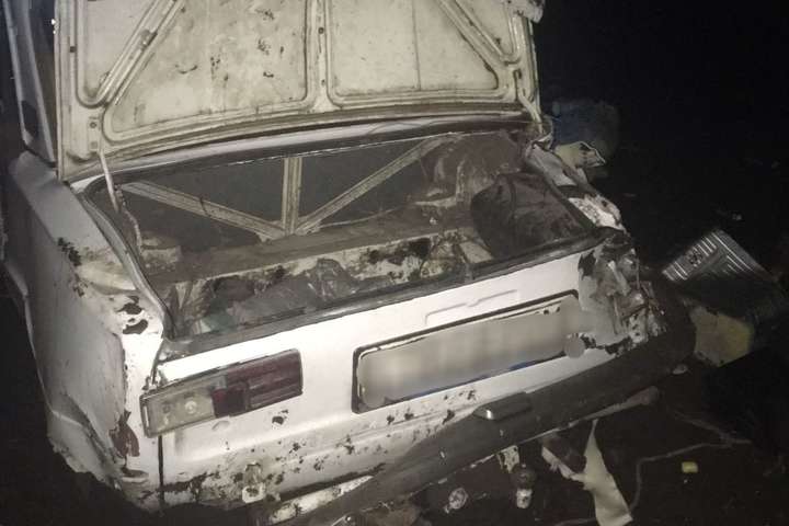 ДТП із потерпілими на Київщині: автомобіль перекинувся у кювет (фото)