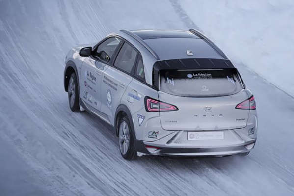 Температура під час пробігу складала мінус шість градусів за Цельсієм - Водневий Hyundai Nexo витримав шестигодинний пробіг на морозі