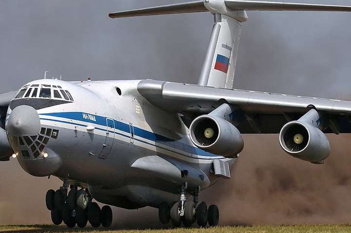 Протести в Казахстані: російські літаки прямують до зони заворушень