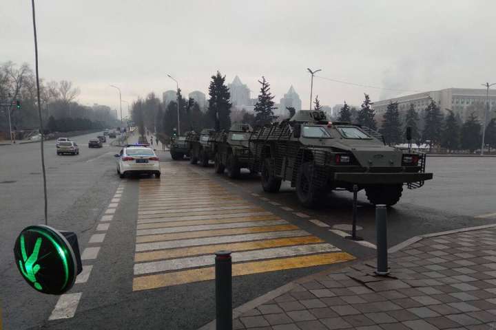 В Алмати силовики почали антитерористичну спецоперацію