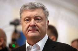 ДБР заявляє, що Порошенко придбав квиток за кордон вже після вручення повістки