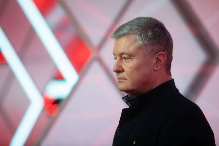 Адвокат Порошенка оприлюднив докази арешту активів «Прямого» та «5 каналу» 