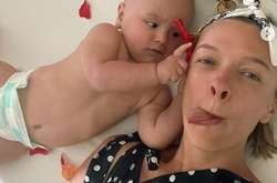 Фролова с сыном