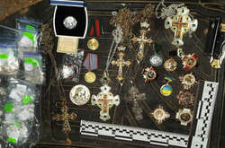 Награбоване чоловіки хотіли продати  