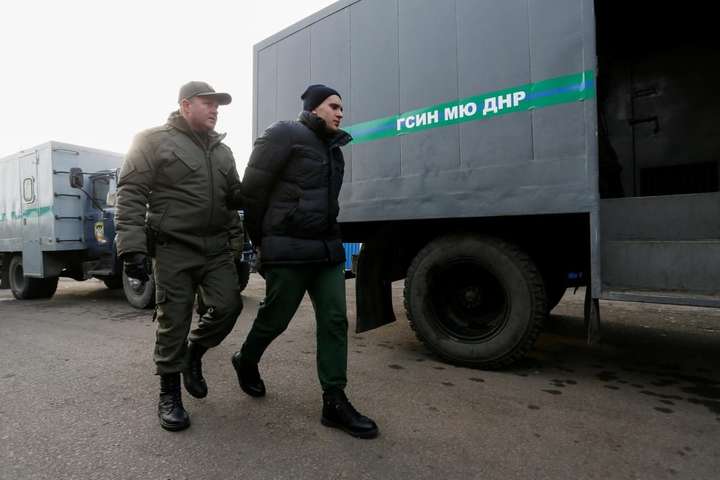 Прокуратура Праги звинуватила у тероризмі двох чехів, які воювали на Донбасі 