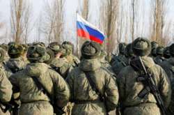 Наразі до українського кордону стягнуто близько 100 тисяч російських військових