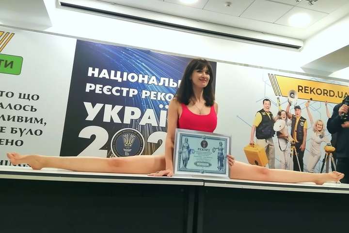 В Україні відшукали володарку найдовших ніг, встановлено національний рекорд (фото)