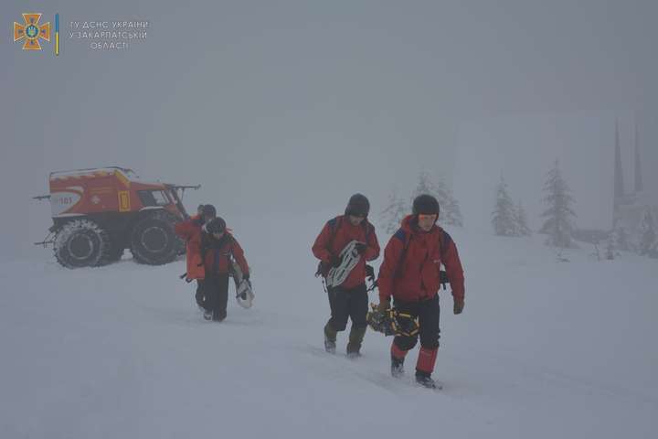 У Карпатах наразі небезпечно&nbsp; - Лавини, сніг і ожеледиця. Рятувальники назвали найбільш небезпечні регіони 9 січня 