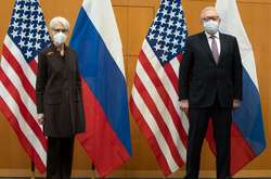 У Женеві другий день тривають переговори РФ та США: про що домовляються 