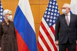   Представники США та РФ на переговорах у Женеві Венді Шерман та Сергій Рябков  