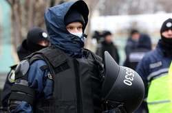  Правоохранители получают в среднем 13 тыс. грн зарплаты 