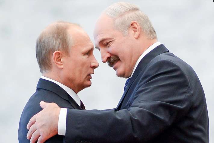 Метеорит, который свалится на динозавров Путина и Лукашенко, будет сделан из свободы слова