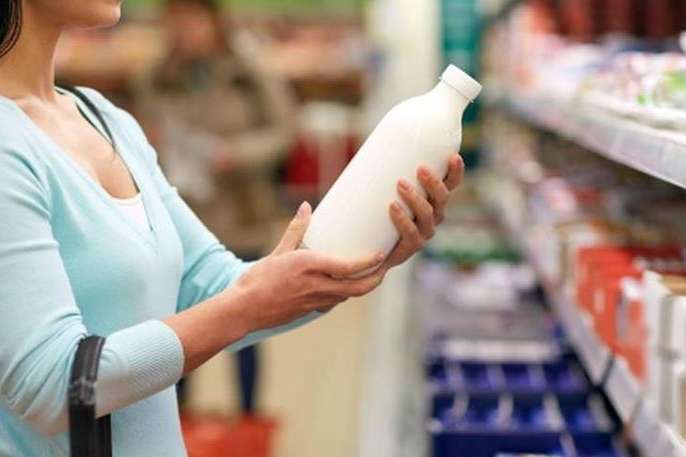 Термін придатності потрібен лише з міркувань безпеки харчових продуктів, які не поширюються на молоко - Британська мережа супермаркетів запровадила несподіваний захід для порятунку планети