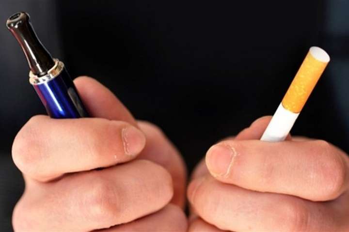 Новий закон запроваджує зміни, що торкнуться як курців, так і виробників та реалізаторів тютюнових виробів та електронних цигарок - Нардепи прирівняли електронні цигарки до звичайних. Що ще зміниться для курців