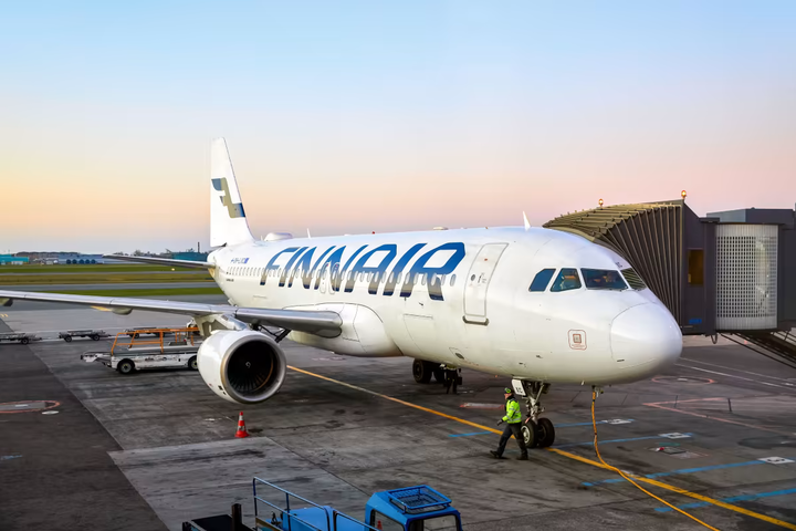 Finnair отменяет десятки рейсов: много заболевших сотрудников