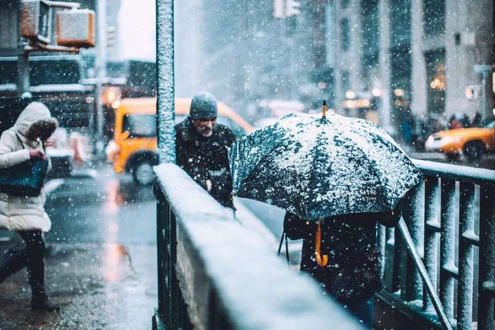 Різке потепління та дощ: прогноз погоди на 14 січня в Україні