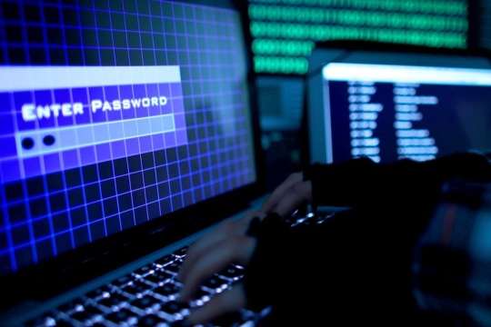 Масова кібератака торкнулася більшості урядових сайтів України - Мінцифри заявило про наявність доказів причетності Росії до кібератак