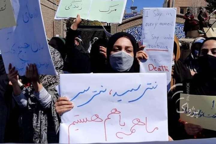 Таліби застосували сльозогінний газ на протестах жінок у Кабулі