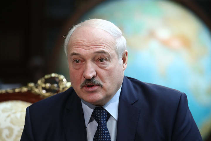 Лукашенко лякає білорусів українськими радикалами на кордоні (відео)