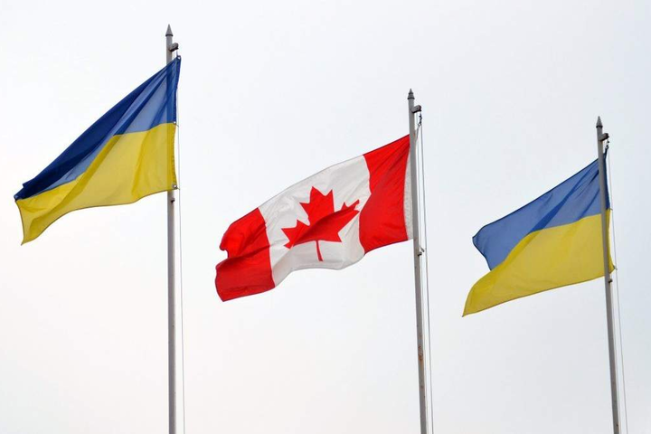 МИД Канады советует своим гражданам не ехать в Украину 