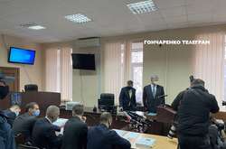 Петро Порошенко 17 січня приїхав у Печерський суд, де йому обирають запобіжний захід