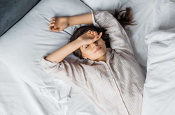 Ученые назвали неожиданный способ быстро уснуть 