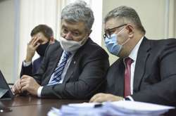 Петро Порошенко заявив, що йому хотіли призначити безкоштовного адвоката