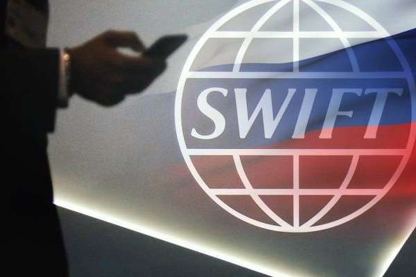 Відключення Росії від SWIFT все ще розглядається – ЗМІ