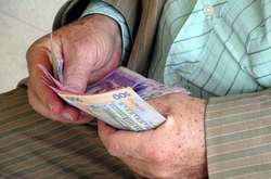 Стало відомо, скільки пенсіонерів отримують менше 2 тис. грн, а скільки – понад 10 тис.