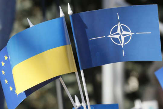 Президент США вважає, що вступ до Альянсу &laquo;найближчим часом малоймовірний&raquo; - Байден розповів, чи візьмуть Україну в НАТО