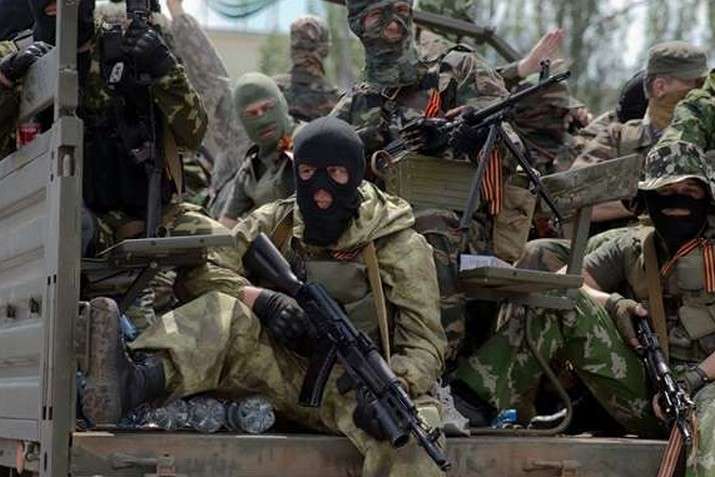 Росія таємно завезла на Донбас танки, артилерію та боєприпаси – розвідка