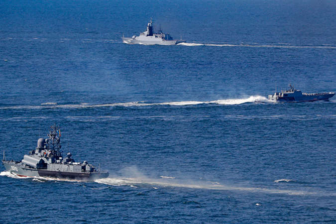 Росія вивела у Балтійське море 20 бойових кораблів