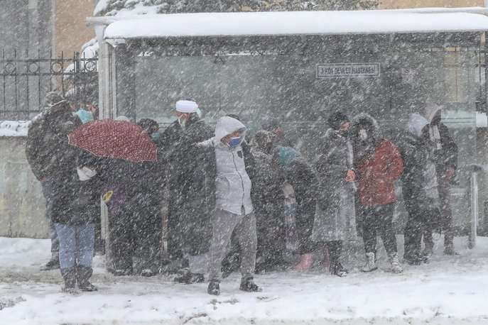 Потужний снігопад обрушився на Туреччину
