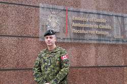 Канада не радить громадянам їхати в Україну через агресію РФ