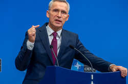 Єнс Столтенберг оголосив, що НАТО не розміщуватиме бойові частини в Україні