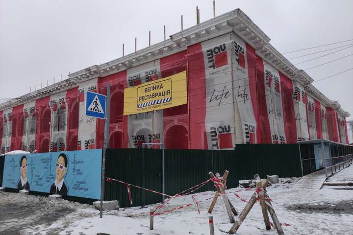 Відновлення Гостиного двору:  Ткаченко відзвітував про екватор робіт (фото)
