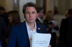 До «слуги народу» з об'єднання Разумкова прийшли слідчі ДБР