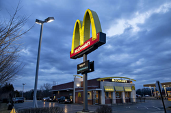  Мировые продажи McDonald's по итогам 2021 года выросли на 12,3%    