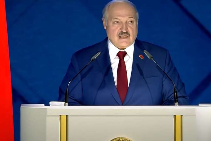 Белорусский диктатор выступил с посланием к народу&nbsp; - Лукашенко назвал себя диктатором, которому тяжело понимать демократию (видео) 