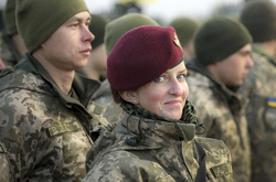 Военный учет женщин: список профессий сократили 