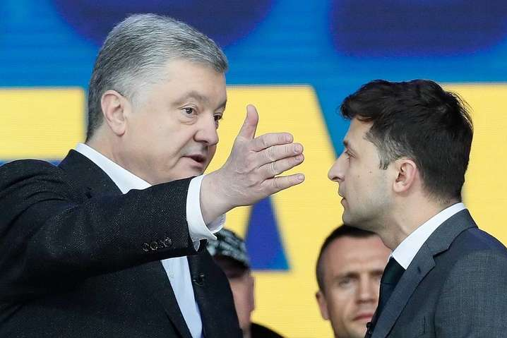 Уволенный «слугами народа» телеведущий спрогнозировал, кто победит в поединке Зеленского и Порошенко