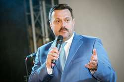 Підсанкційний Деркач позивається до секретаря РНБО