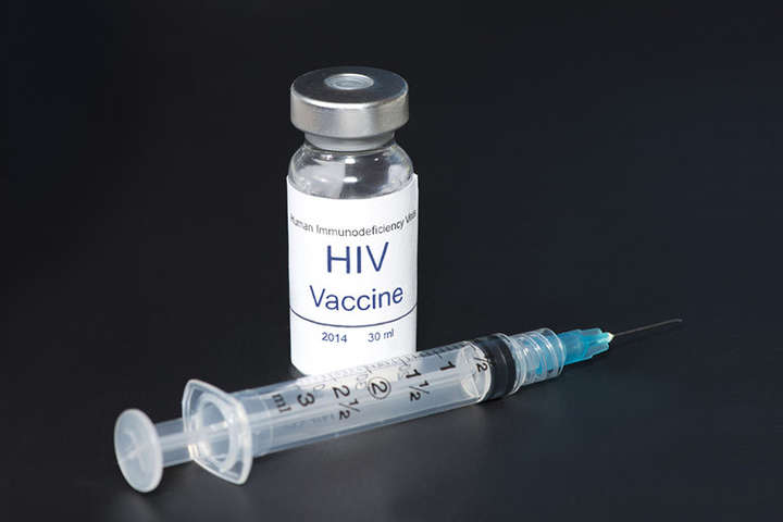 Вчені відзначають, що вакцини від ВІЛ поки не дуже добре справляються зі своїм завданням - Moderna проводить клінічні випробування вакцини від ВІЛ