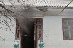 На Вінниччині  двоє осіб згоріли у власній оселі (фото)