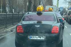  У столиці пропонують скористатися послугами елітної автівки 