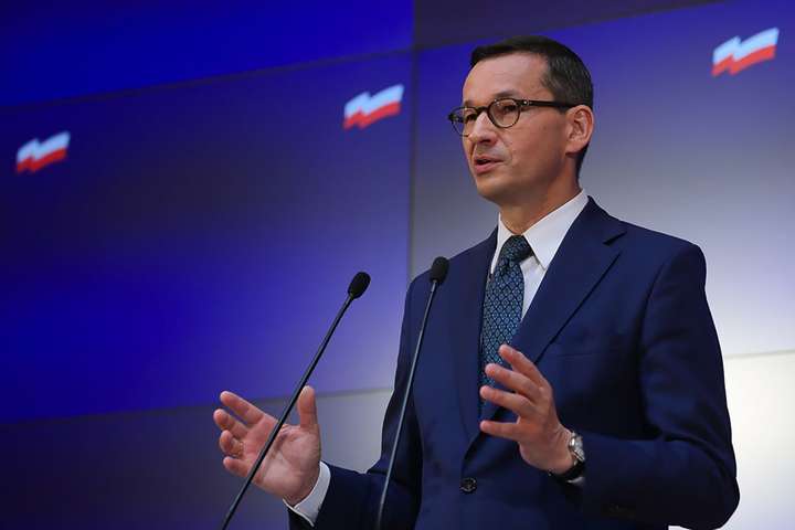 Прем'єр Польщі анонсував нові поставки зброї Україні